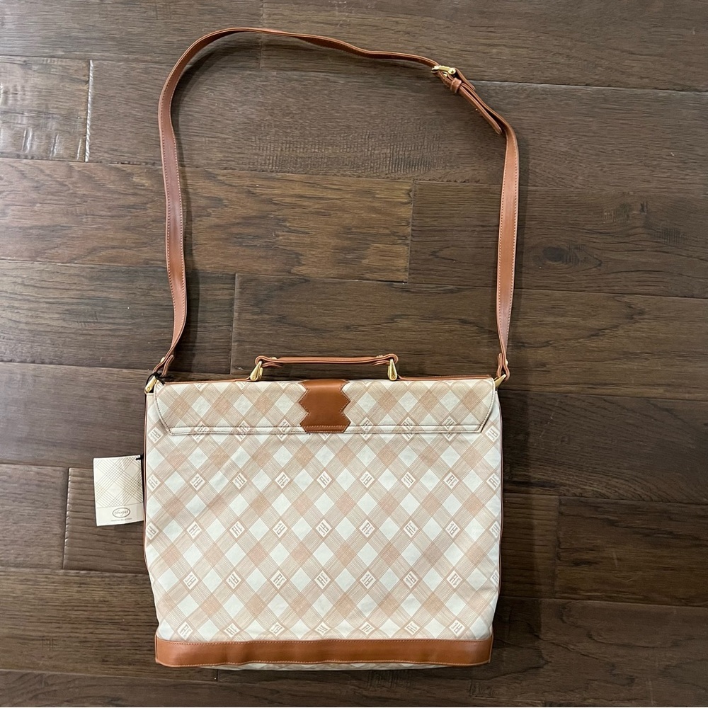 Sorelle Fontana Like New Purse - Picture 4 of 12